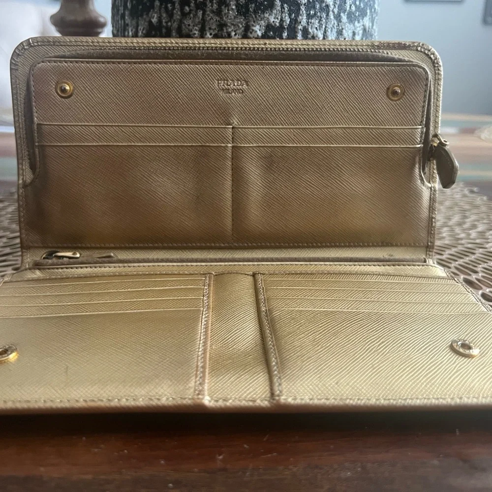 Prada Metallic Gold Clutch wallet - Picture 3 of 10